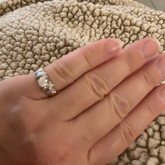 Leo Diamond Engagement Ring - Picture 15 of 17